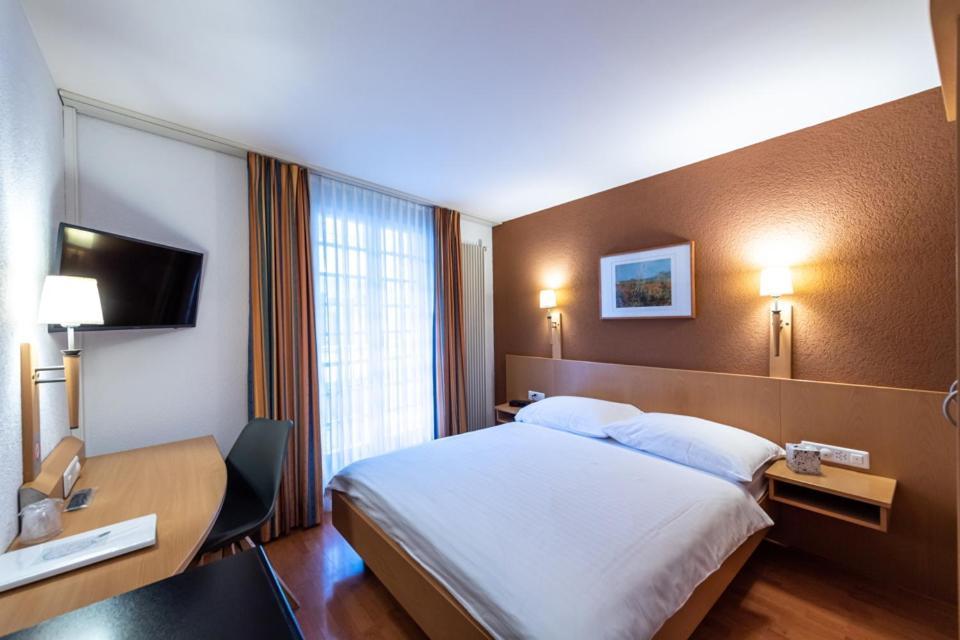 Les Negociants Hotel Vevey Buitenkant foto
