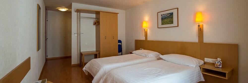 Les Negociants Hotel Vevey Buitenkant foto